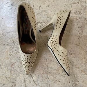 Elegant Slip On Pump Pointed Toe Stiletto Beige/ Bronze Size 6